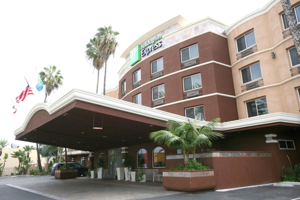 Holiday Inn Express San Diego South - Chula Vista, an IHG Hotel