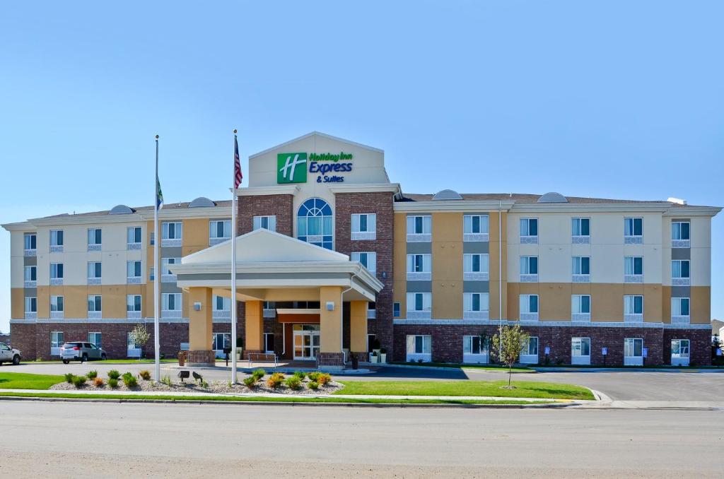 Holiday Inn Express & Suites - Williston, an IHG Hotel