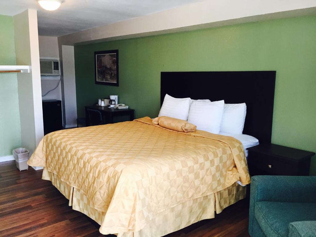 Executive Inn & Kitchenette Suites-Eagle Pass