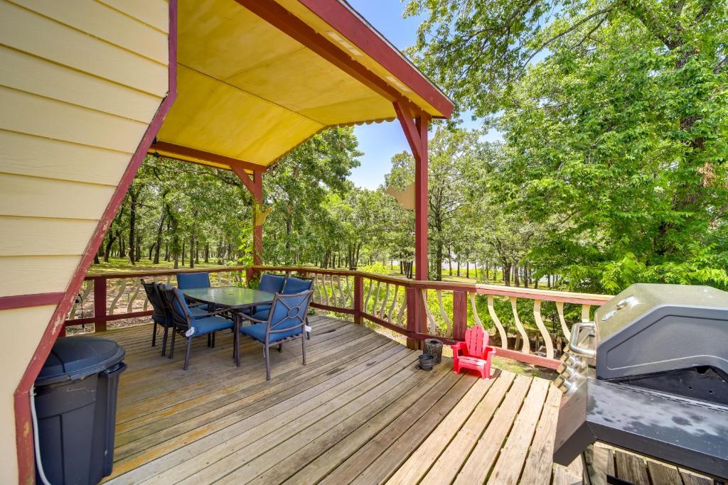 Pet-Friendly McAlester Home with Lake Eufaula Access